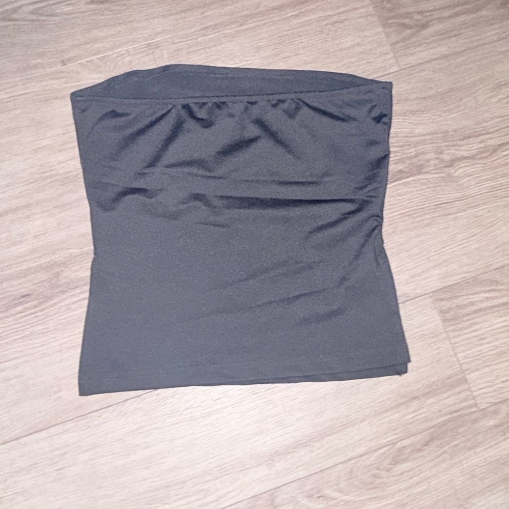 SHEIN Black Crop Top